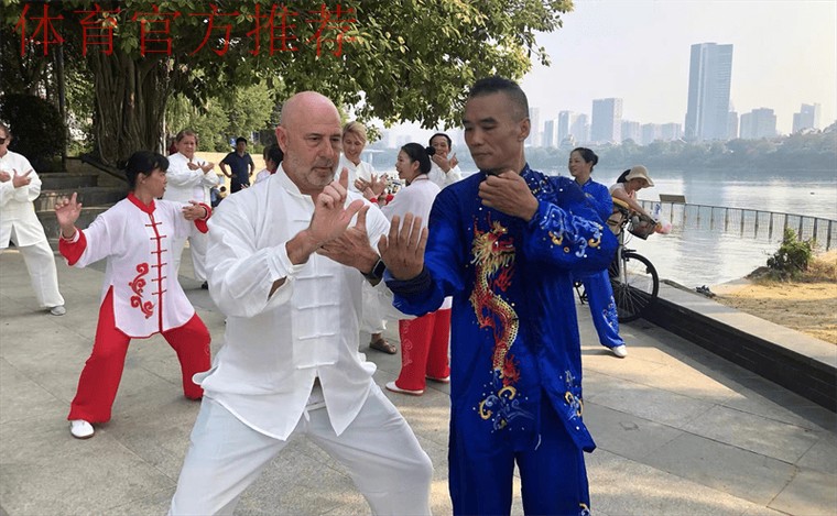 中美青年武术爱好者榕城切磋交流 中美青年武术爱好者榕城切磋交流